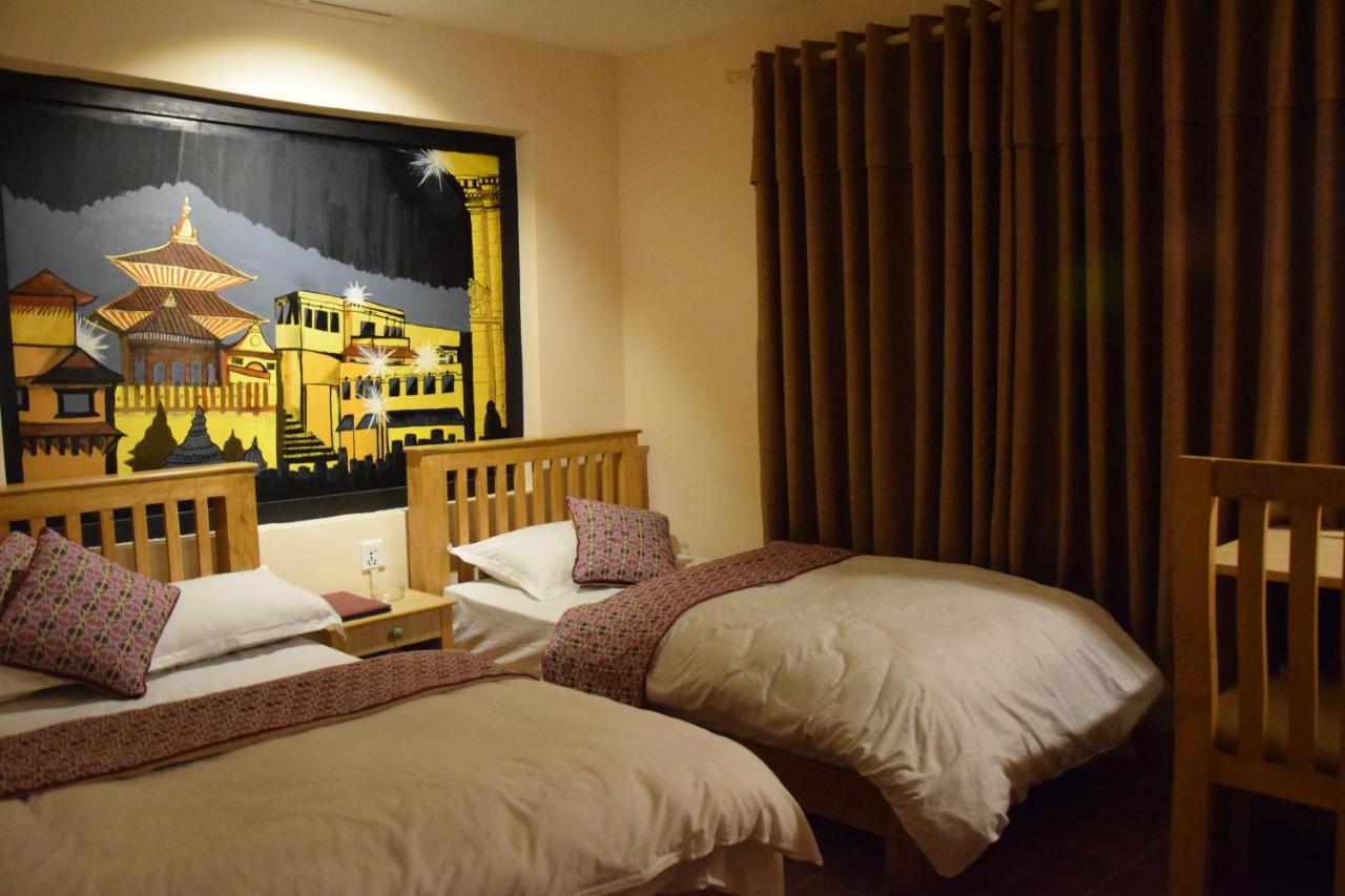 Hotel Siraaj 랄릿푸르 외부 사진